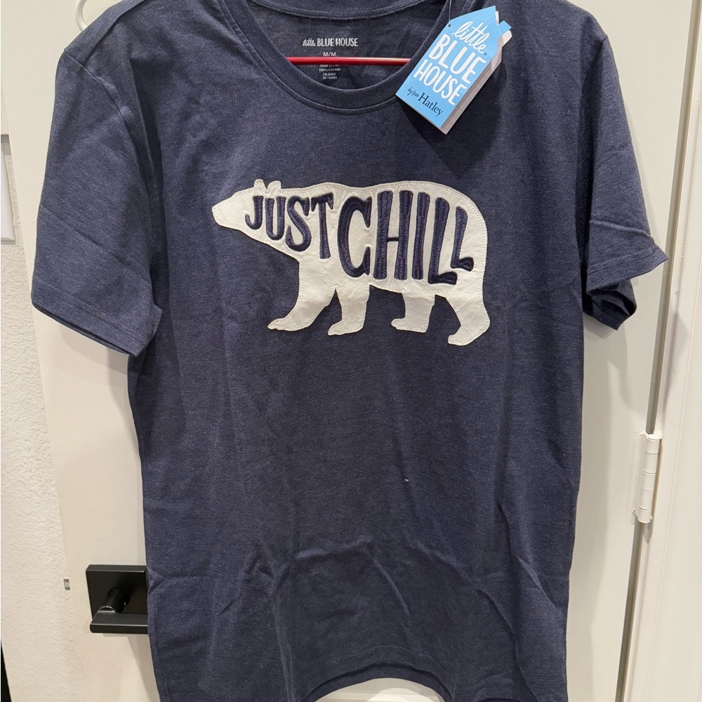 Men’s navy t shirt